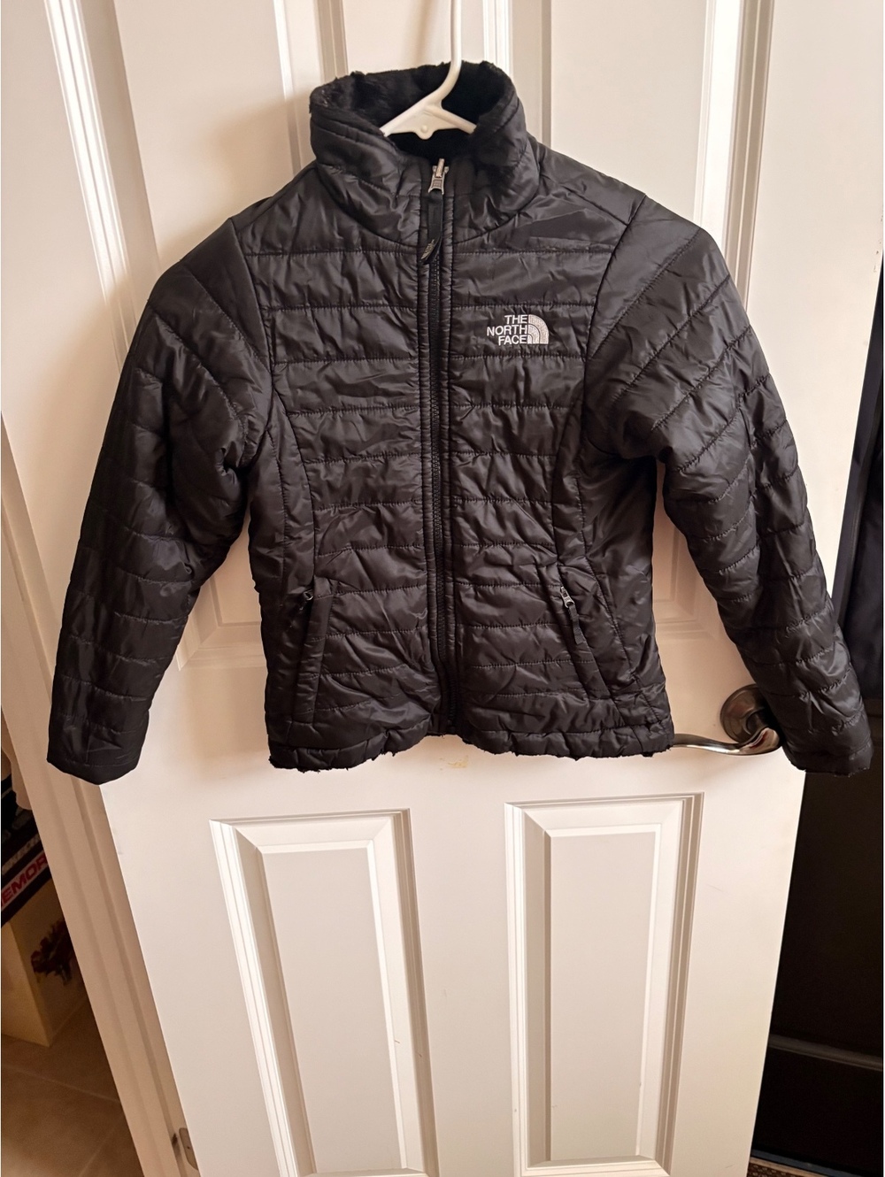 The North Face Black Quilted Jacket Cozy Warm Girls Size S 7/8 Athleisure